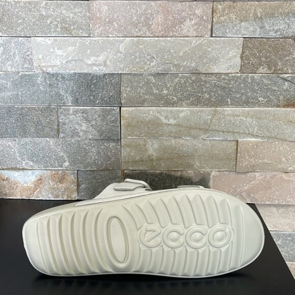 🎁 ECCO Women's Cozmo 2-Band Buckle Sandal - Picture 6 of 6